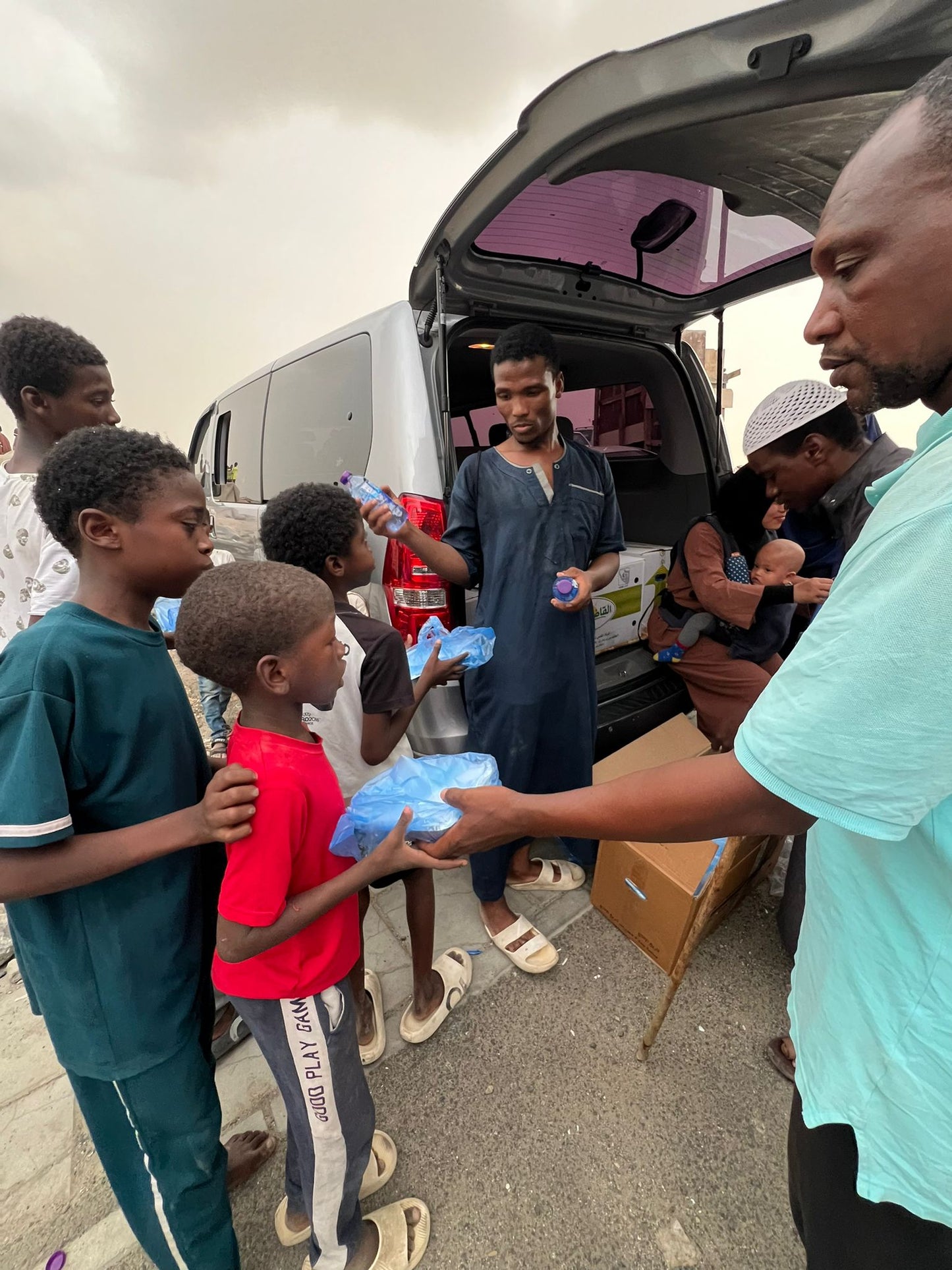 Food Pack Distribution (Mecca & Egypt)